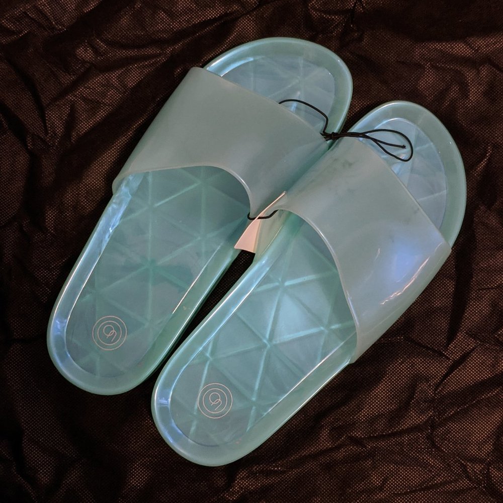 NEW Urban Outfitters Blue Flip Flops Slides Size 8